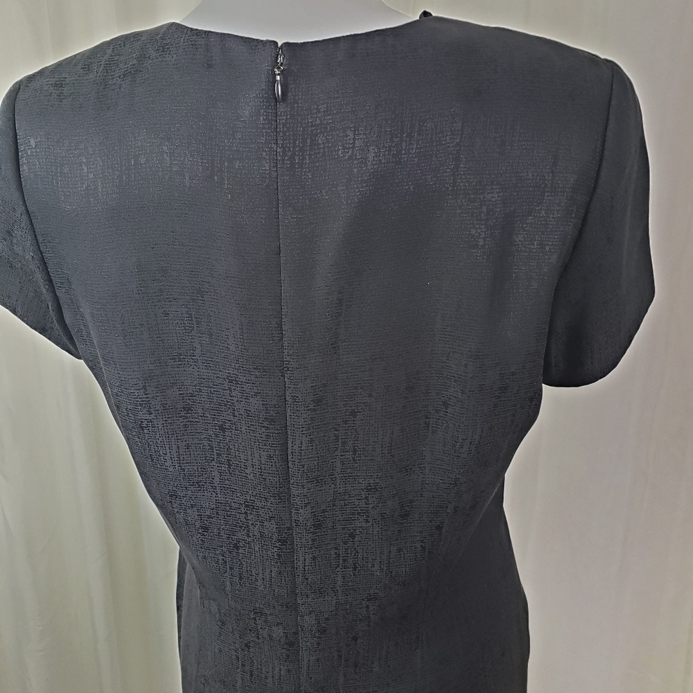 Adrianna Papell black silk dress low square neck textured sheen size 10 - Picture 8 of 9